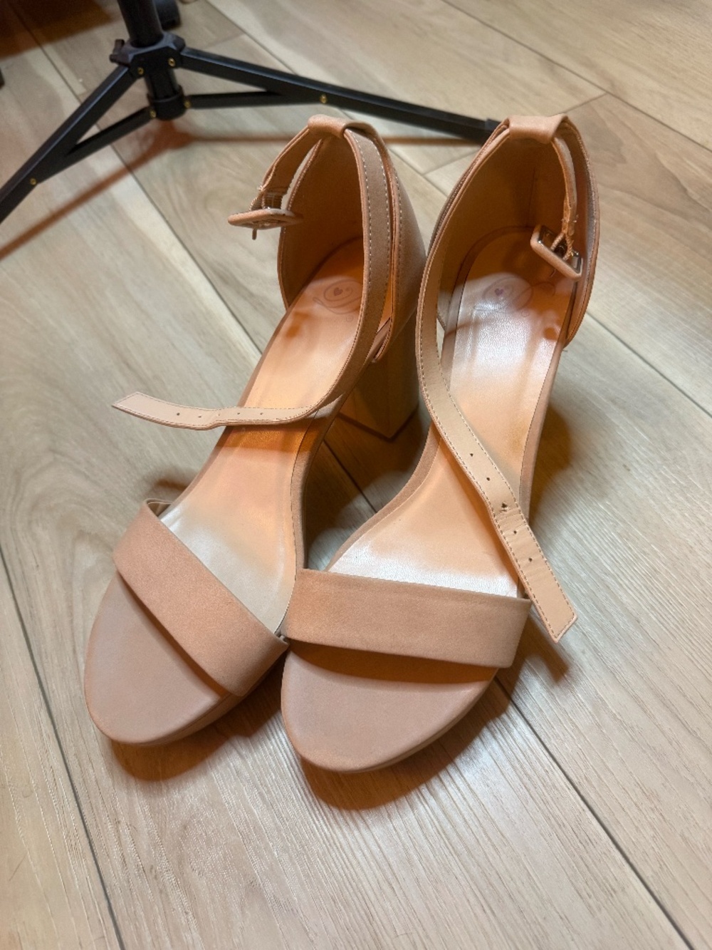 Women’s Nude Block Heel Ankle Strap Sandals Size 9 Dress Heels Pageant Interview